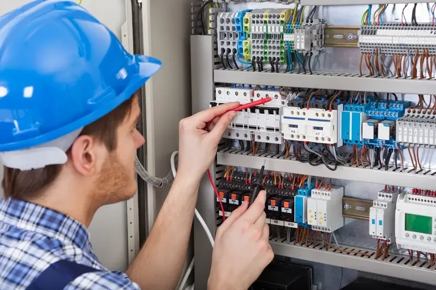 How To Identify Common Electrical Issues Requiring Repair Houston, TX How To Identify Common Electrical Issues Requiring Repair Houston, TX