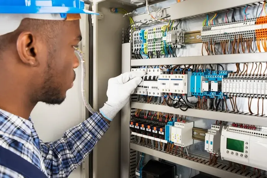 How To Identify Common Electrical Issues Requiring Repair in Houston, TX How To Identify Common Electrical Issues Requiring Repair in Houston, TX